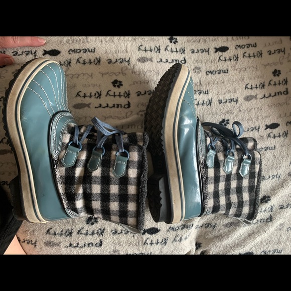 Vintage Sketchers thinsulate woman’s boots size 8 “one of a kind” - Picture 5 of 16